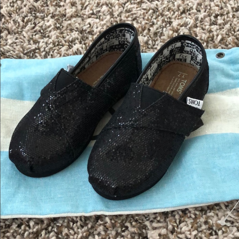 NWOT TOMS Black Glitter Toddler Sz 7